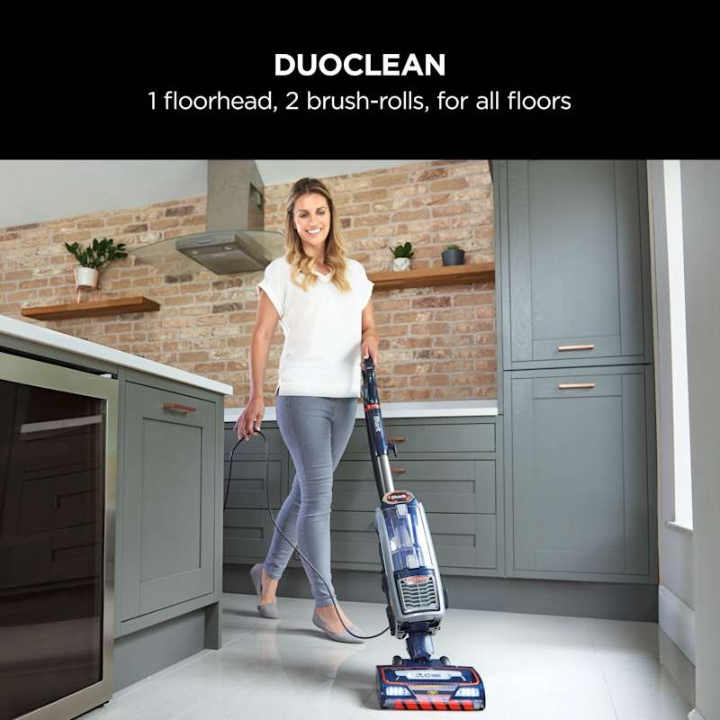 Shark Anti Hair Wrap Upright Pet Vacuum Cleaner with Powered Lift-Away NZ801UKT